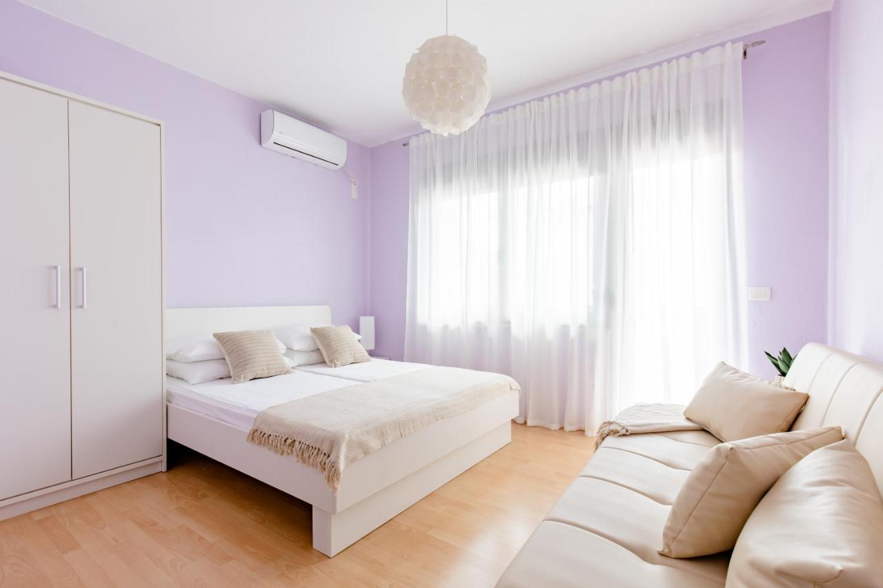 Apartments Mara Каштела Экстерьер фото