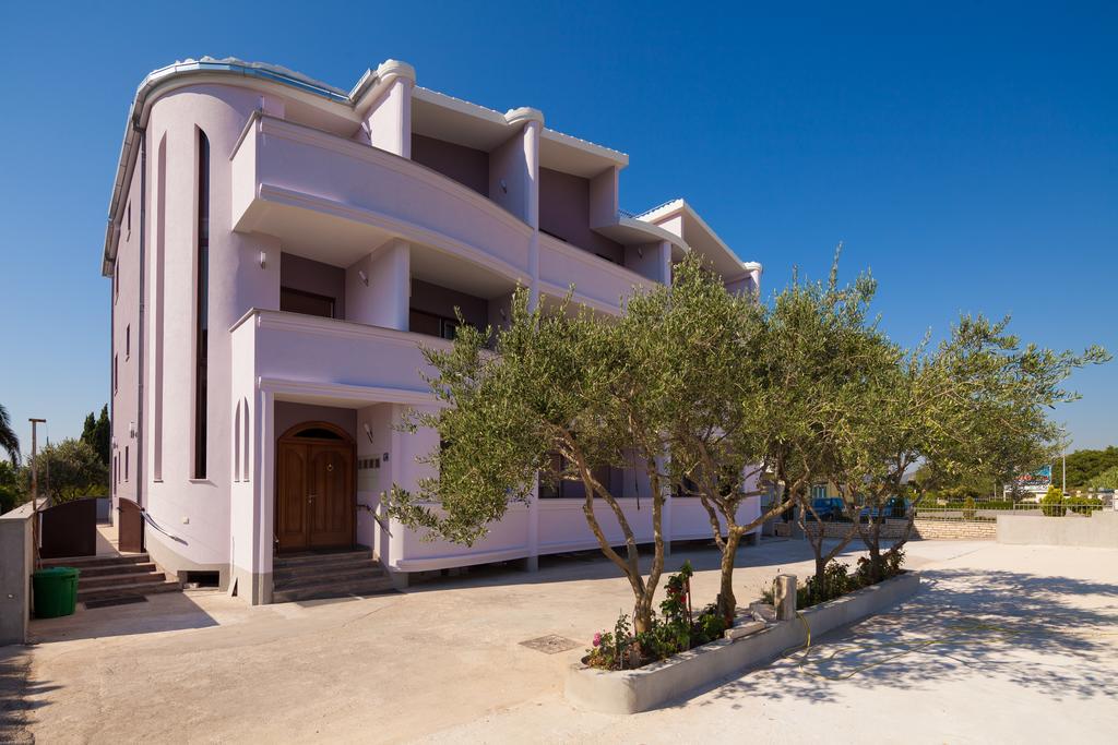 Apartments Mara Каштела Экстерьер фото